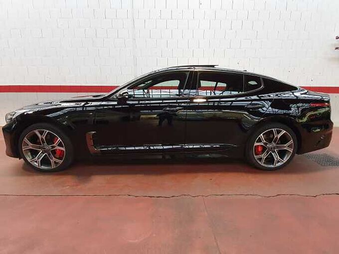 Kia Stinger 3.3 T-GDi 4WD GT ISG