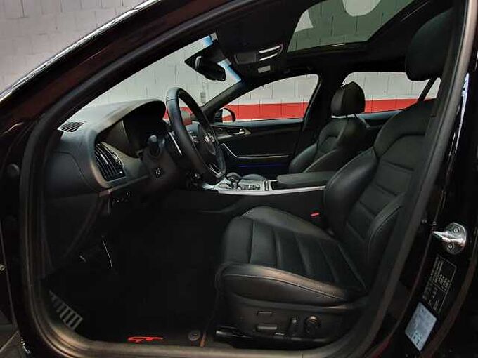 Kia Stinger 3.3 T-GDi 4WD GT ISG