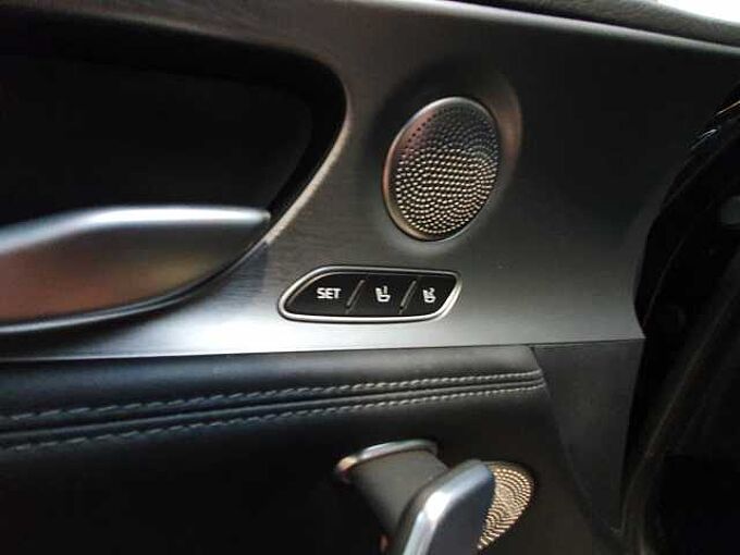 Kia Stinger 3.3 T-GDi 4WD GT ISG