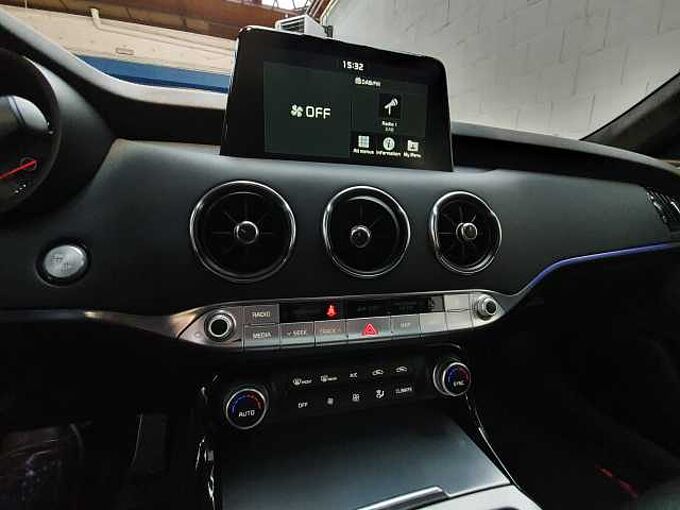 Kia Stinger 3.3 T-GDi 4WD GT ISG